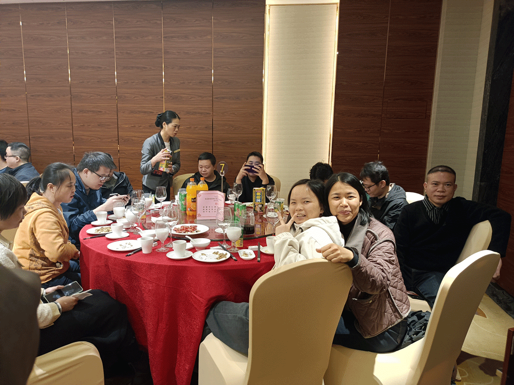 新程啟航，逸云天2025新年聯(lián)歡盛典圓滿結(jié)束